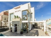 8-262/3883, 3 Bedroom 3 Bathroom detached-villa in Ciudad Quesada