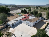 11-8034/5392, 7 Bedroom 2 Bathroom Country house in Villena