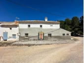 12-7826/5524, 8 Bedroom 2 Bathroom Country house in Yecla