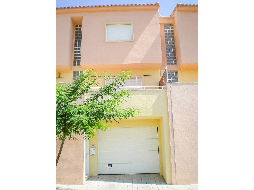 3 Bedroom 2 Bathroom Semi-detached in Hondón de las Nieves