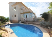 12-7221/5592, 4 Bedroom 3 Bathroom Villa in Castalla