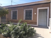 14-9536/5872, 4 Bedroom 2 Bathroom 2. Town house in Los Montesinos