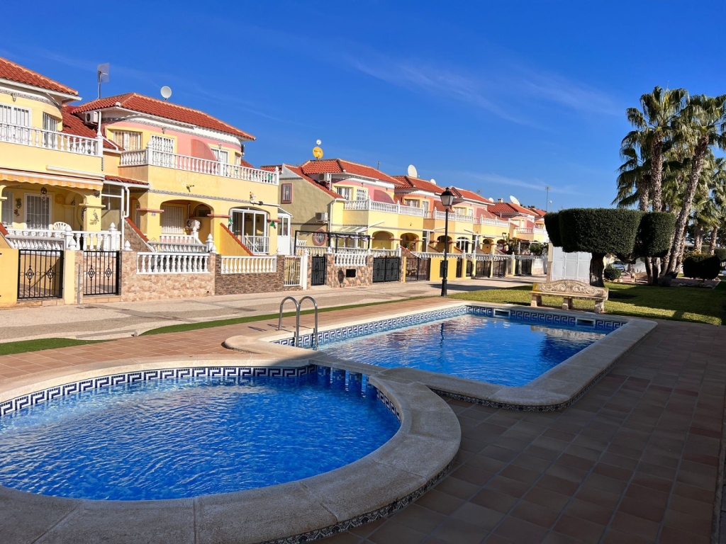 2 Bedroom 1 Bathroom Apartment flat in Orihuela Costa