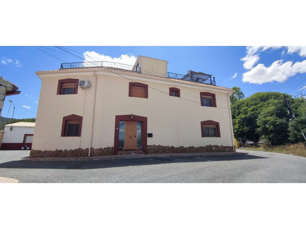 3 Bedroom 2 Bathroom Town House in Casas del Señor
