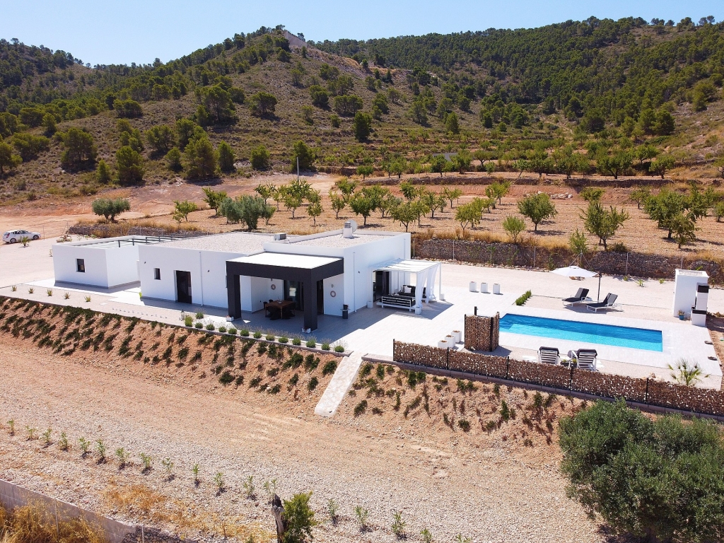 3 Bedroom 3 Bathroom Villa in Canada de la Lena