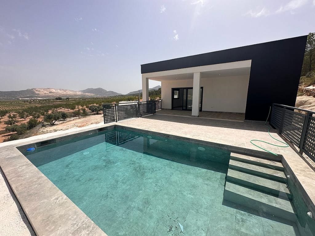 3 Bedroom 2 Bathroom Villa in Canada de la Lena
