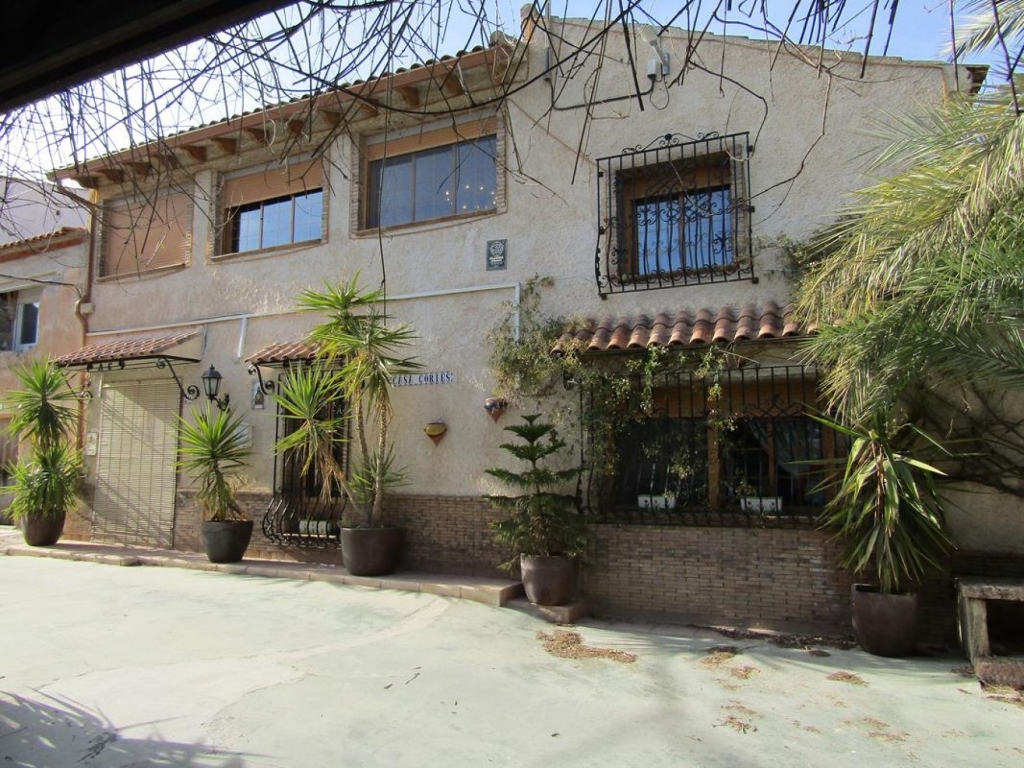 6 Bedroom 2 Bathroom Country house in La Romana