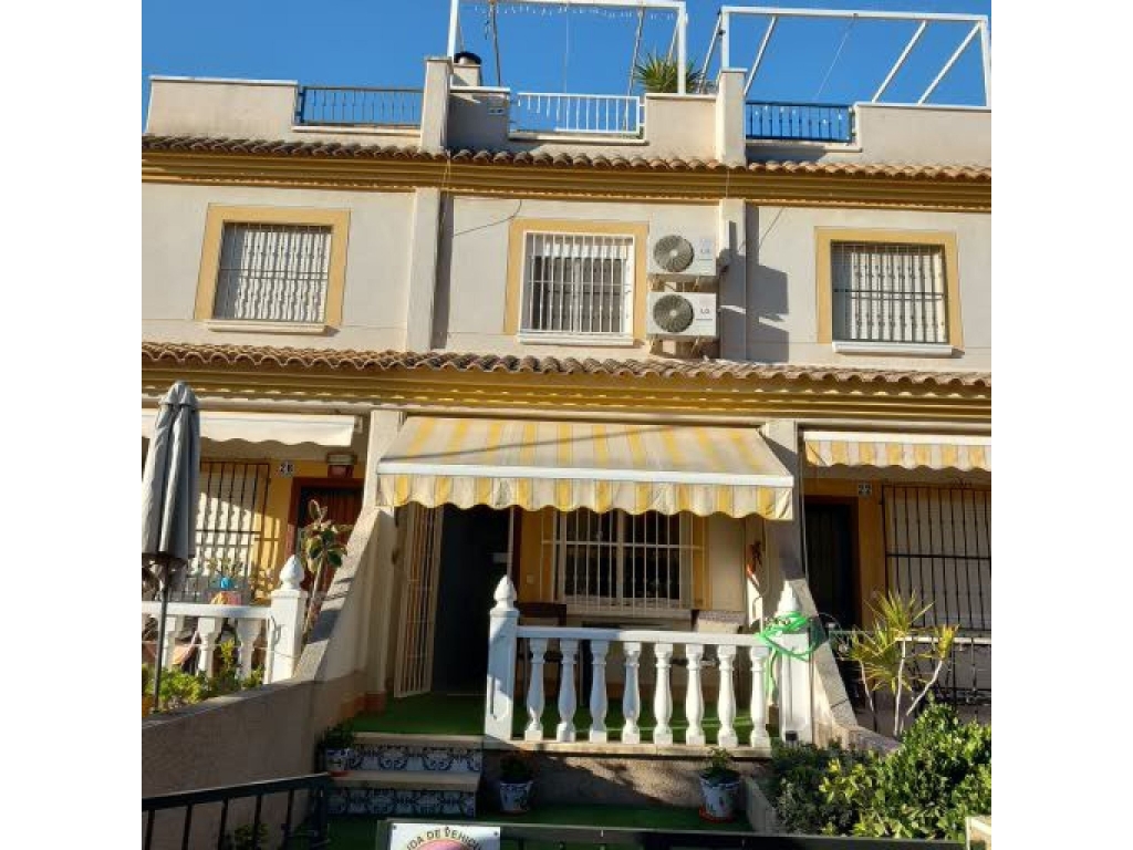 2 Bedroom 2 Bathroom Townhouse in Algorfa