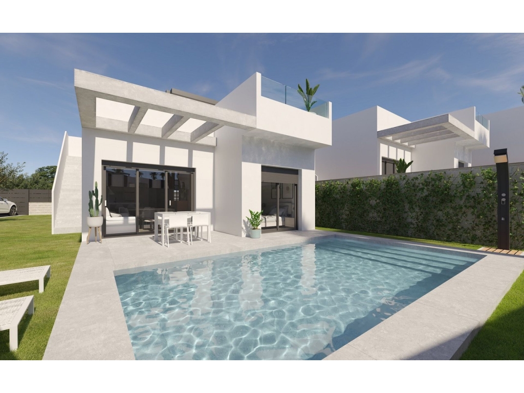 3 Bedroom 2 Bathroom Villa in Algorfa