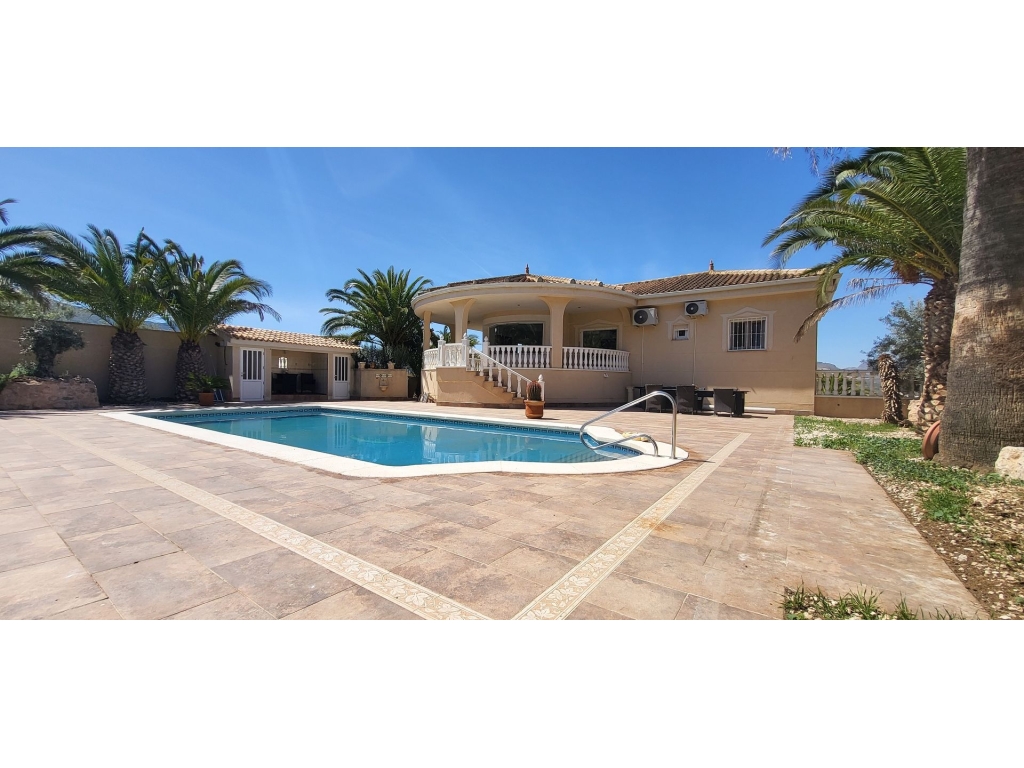 3 Bedroom 3 Bathroom Villa in Hondón de las Nieves