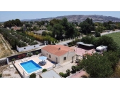 12-11624/6070, 4 Bedroom 1 Bathroom Villa in Villena
