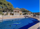 12-10127/6112, 4 Bedroom 2 Bathroom Villa in Petrer