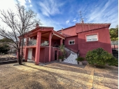 12-7741/6208, 7 Bedroom 3 Bathroom Villa in Onil