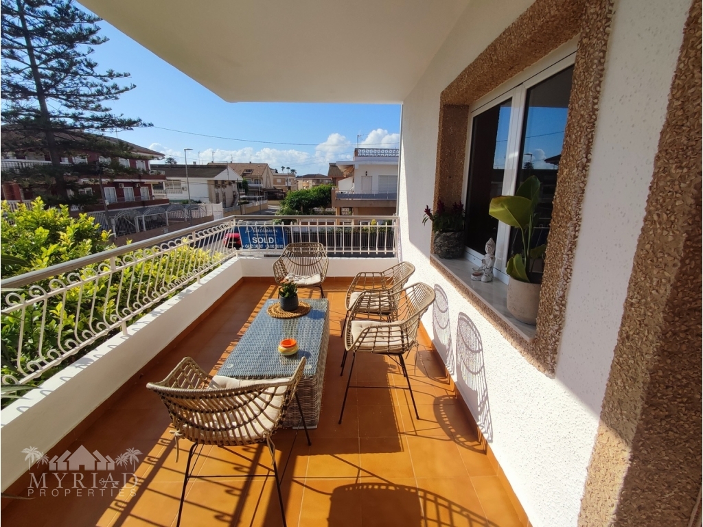 3 Bedroom 2 Bathroom Apartment in Los Alcazares
