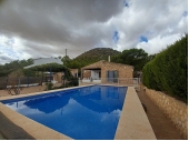 17-15-0-105-8762/6241, 3 Bedroom 1 Bathroom Country House in Yecla