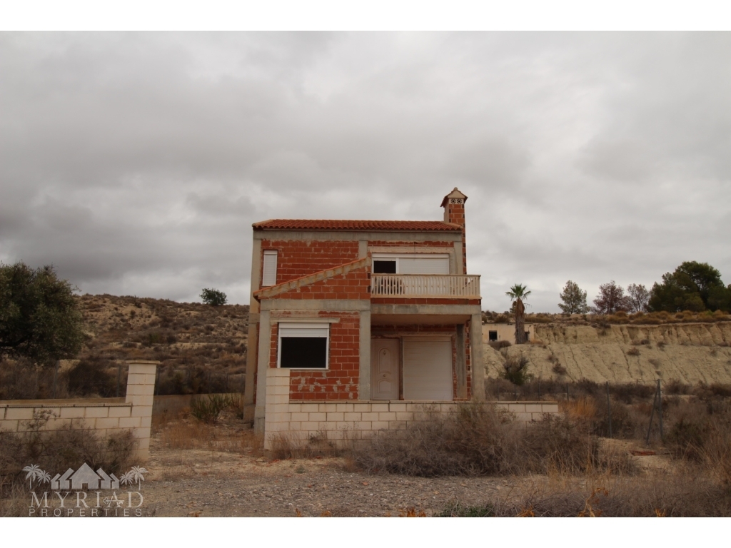 3 Bedroom 2 Bathroom Villa in Fortuna