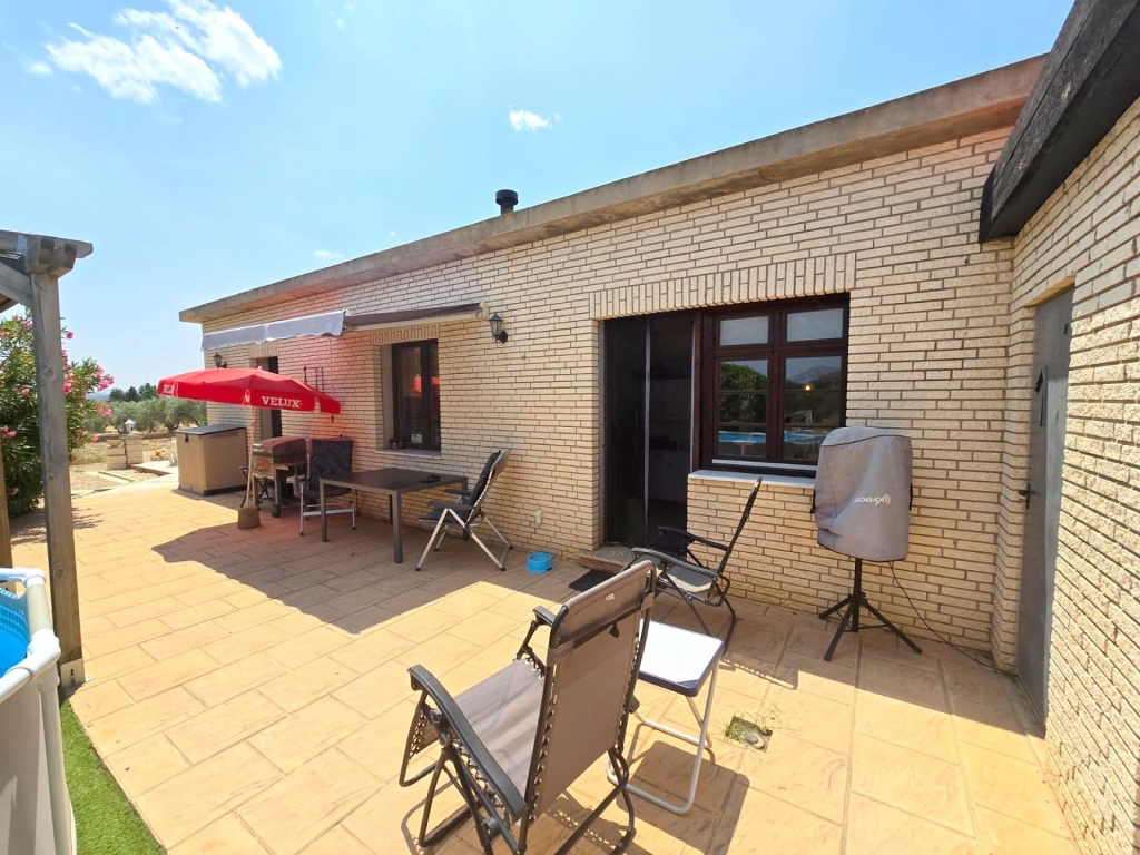 3 Bedroom 1 Bathroom Villa in Salinas