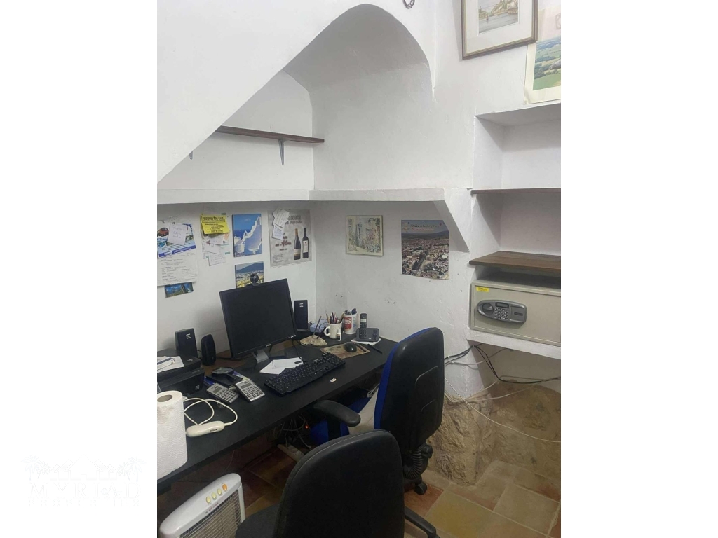 2da222f6-1416-4e29-a5f8-3ee3375d2d2a