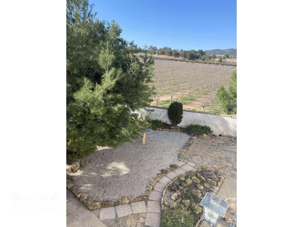 e3c60aee-98e6-4fff-83ad-80e74e34ce3f