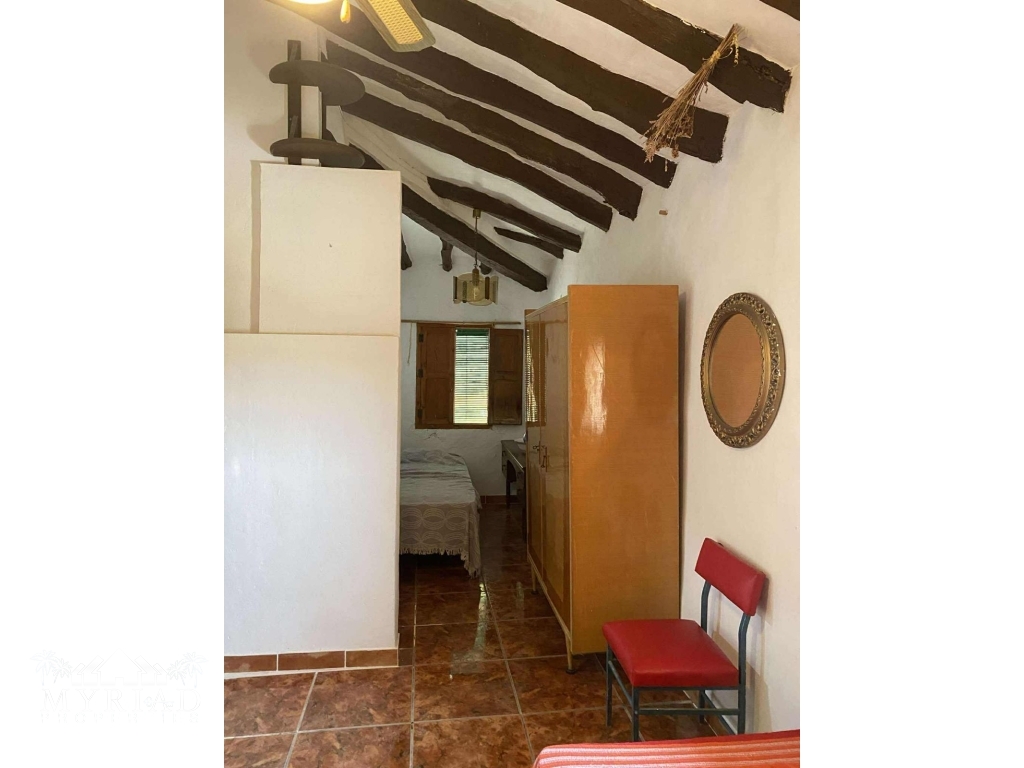 ea323100-45eb-4b5a-94ff-02dffbefe3df