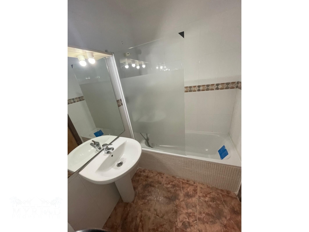 e4f2d7dc-25c3-47ef-af08-4f3abc86778e e4f2d7dc-25c3-47ef-af08-4f3abc86778e