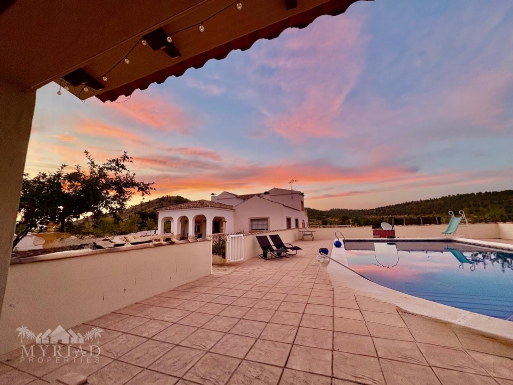 157acb16-7fc9-46a1-8068-3c454c1a7118