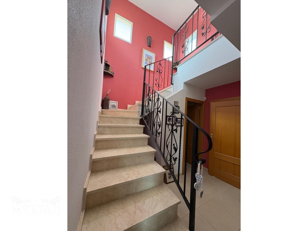 6e501060-6cf2-42dc-9b08-a1fc9341f5b5