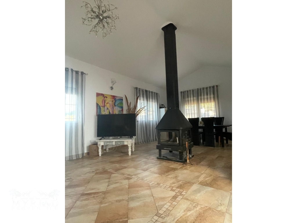 7bb2cbeb-049b-40c7-82f5-0e2b8eedc97a