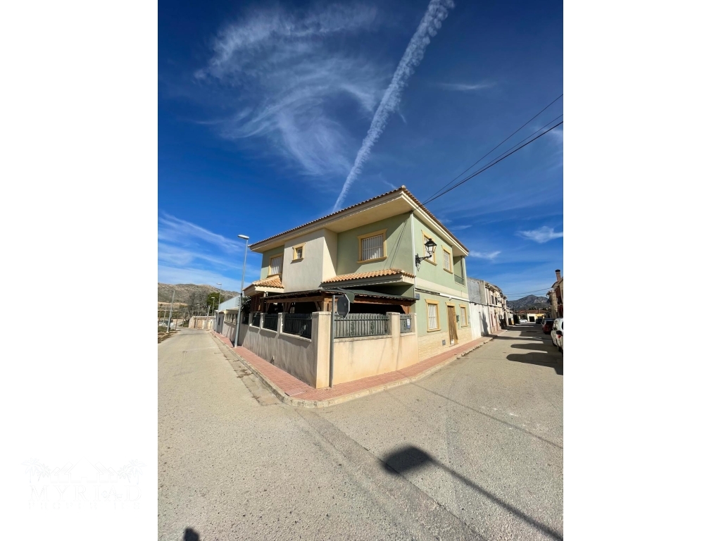 5e1fce3c-8776-4757-af10-e54c28958f5a