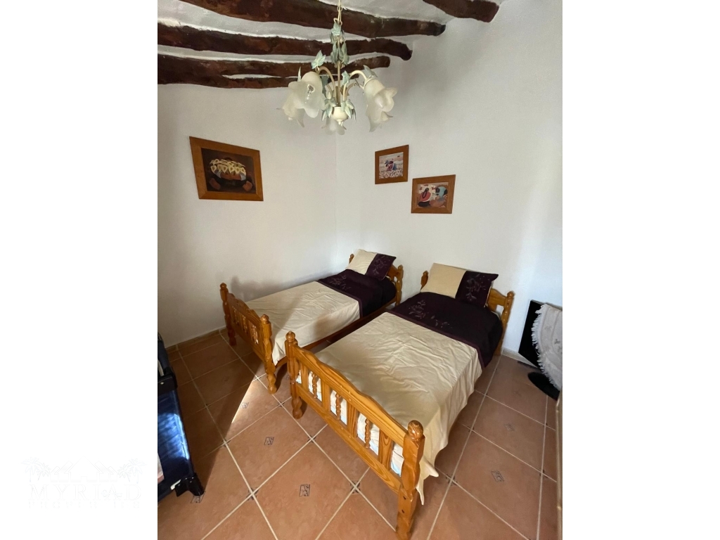 2ff8d2e7-5c05-4ed8-973c-4db3b4f44fa7