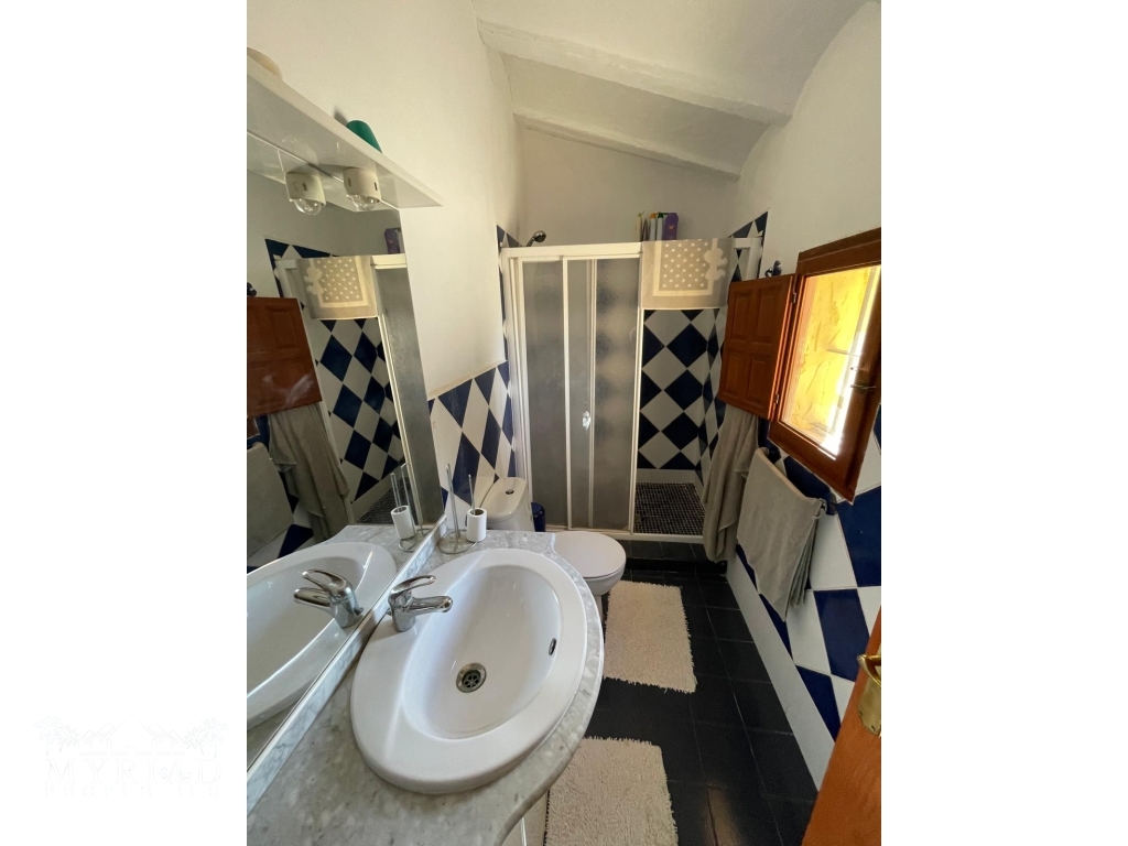 93d784a8-9dcc-4819-a3d2-329f702a9ff2