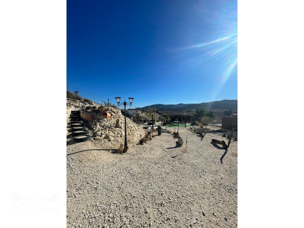 175c95ab-f1e5-43bd-ab3d-36c886397484