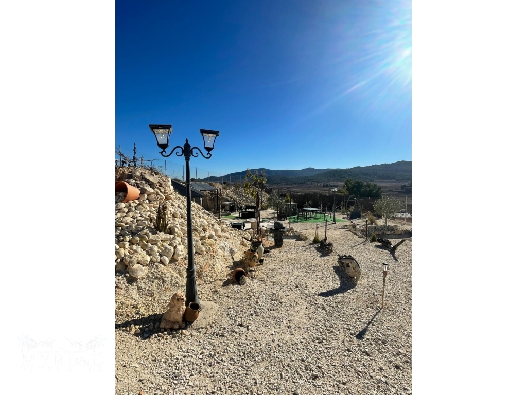 c690bb3a-ddc1-4135-b866-43aef20d9ac0