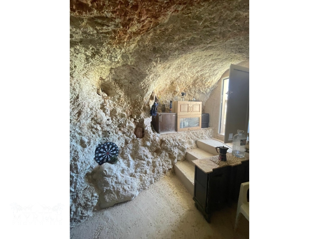 f992fd01-3390-4b92-8ce9-53b0f8b09369