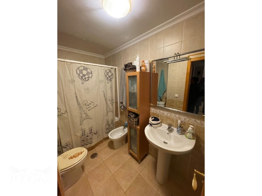 183618de-3156-4d7f-b812-12f3271d9f59