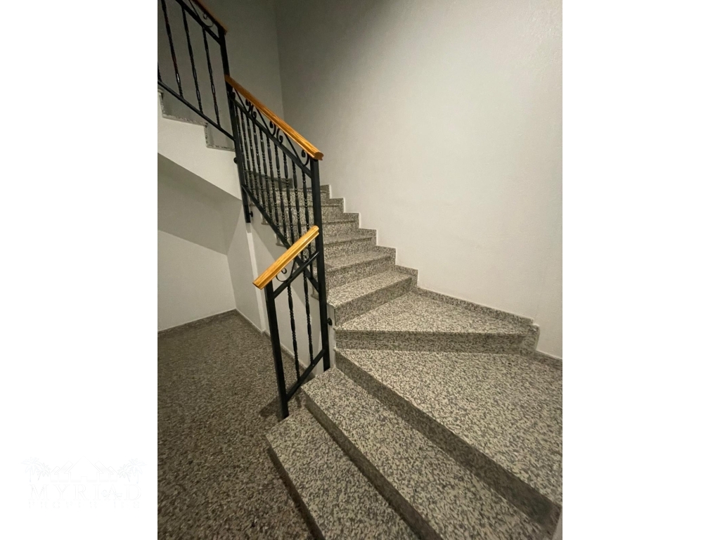 d82efcc9-5422-4f8f-a1a0-b8c16306945f