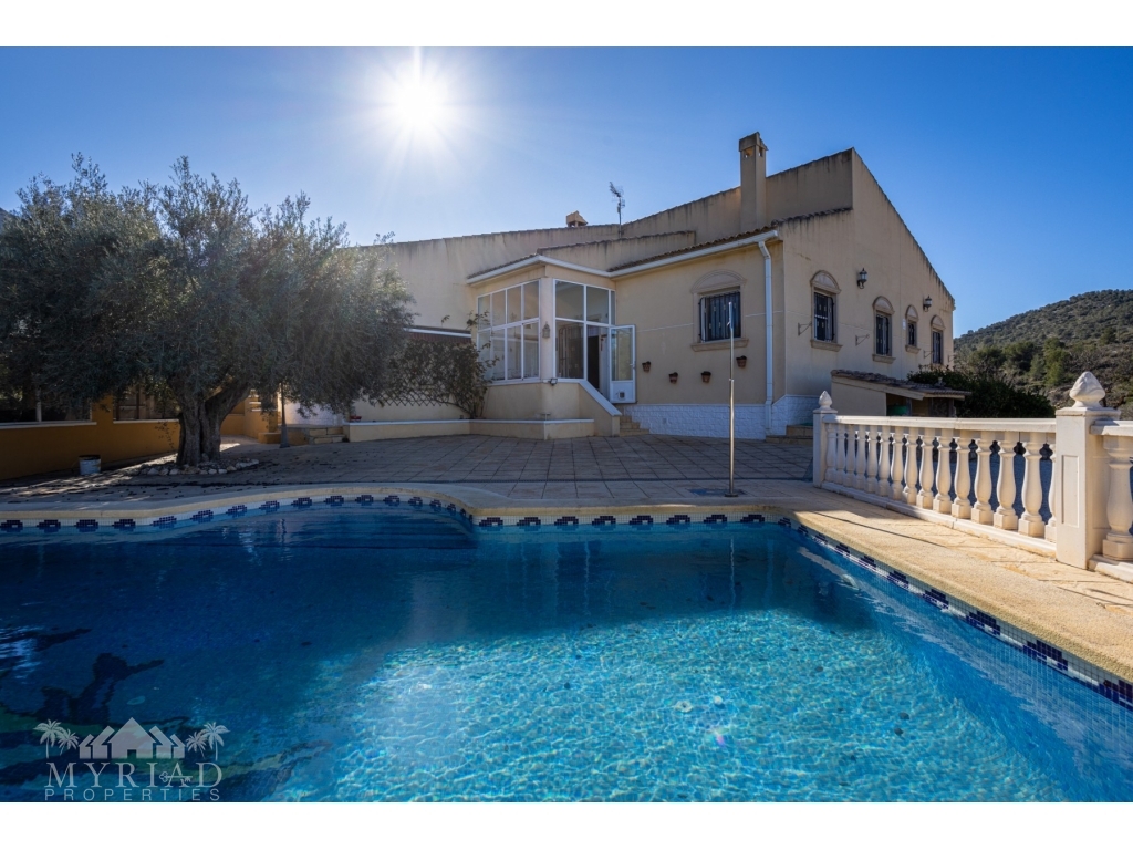 3 Bedroom 2 Bathroom Finca Country Property in La Zarza