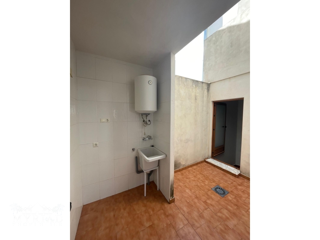 b7b8b5ca-dae0-4372-9a3c-1c3b1bda85ff