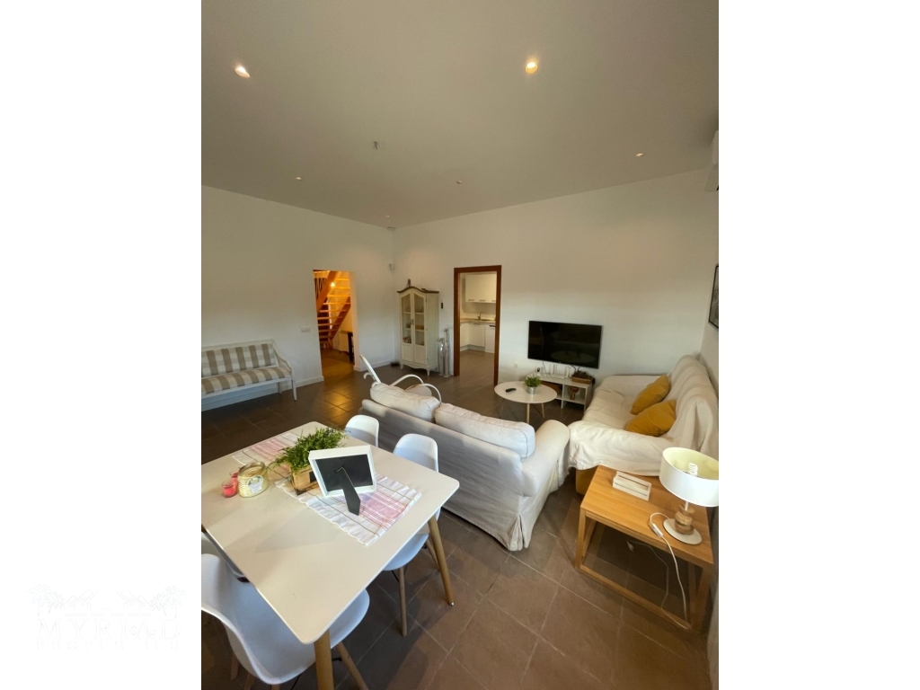 efb08b70-8e93-4b52-8ce3-41c35aed5867