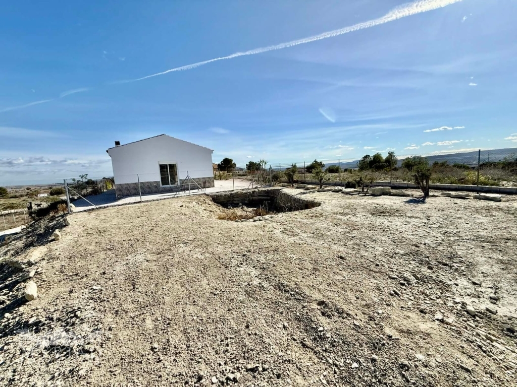 8e1da37e-862b-40ab-8025-8d0242fb165c