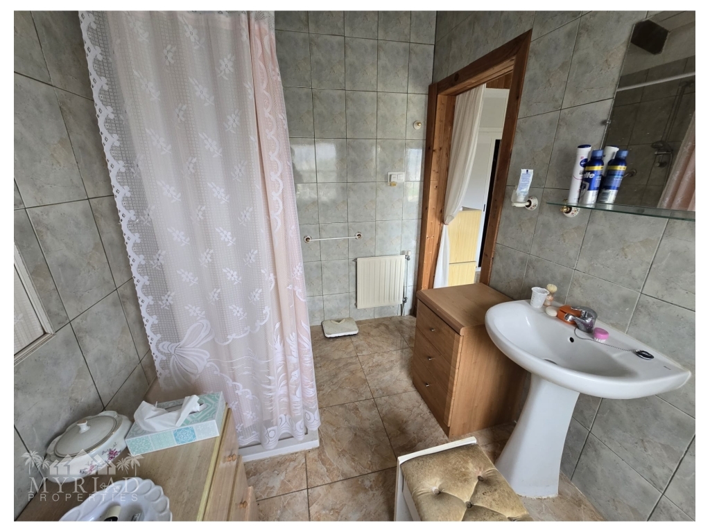 6670e027-2604-43d0-8669-38cbff23b22f