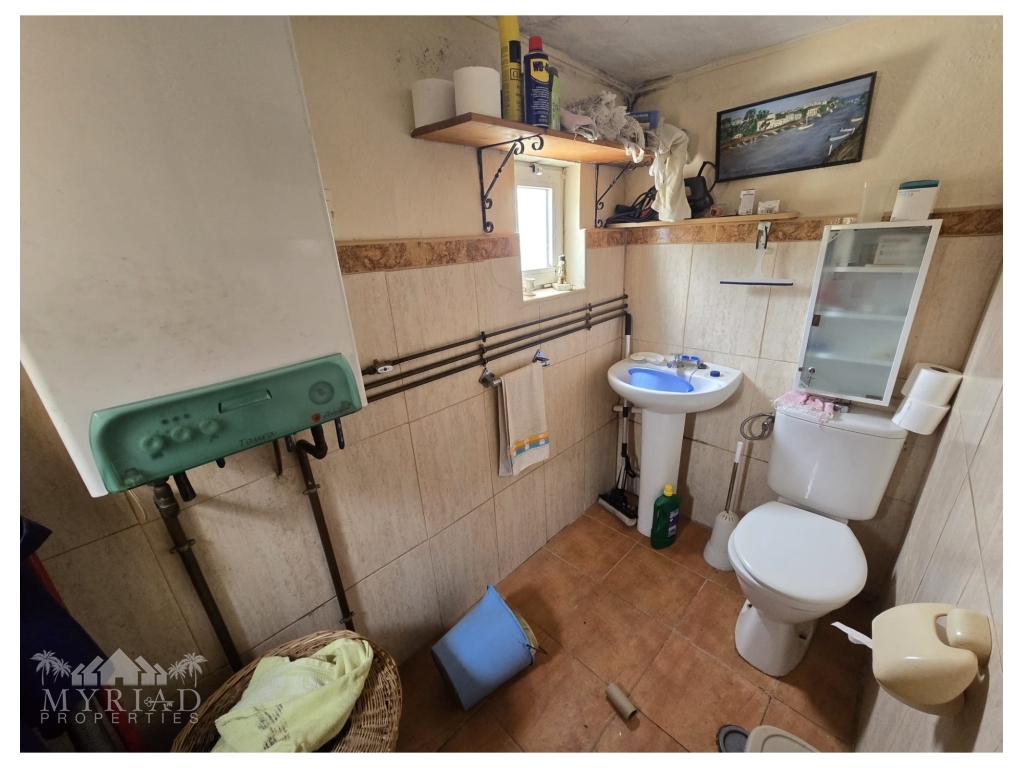 8ab74b1f-b328-41f0-8a14-53a827281723