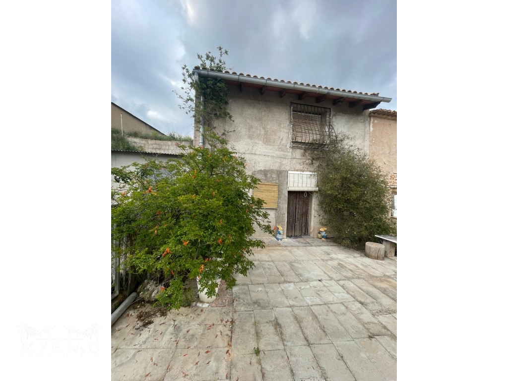 Casa Cueva Escondida