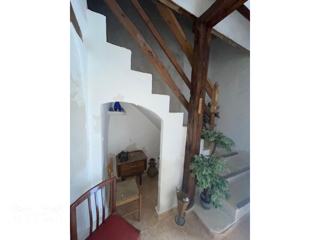 7c4c3f61-3aee-4031-8390-b8ab7ee5fa50