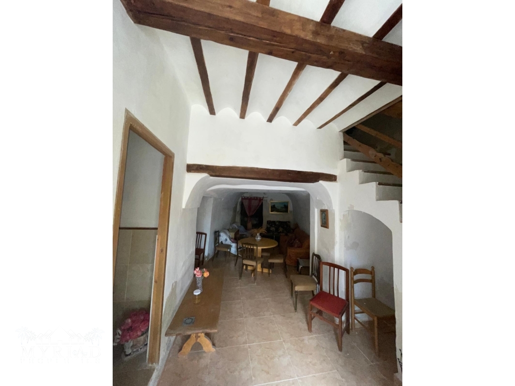 e0e7abfc-5dce-42c2-916c-7b195e9caaf0