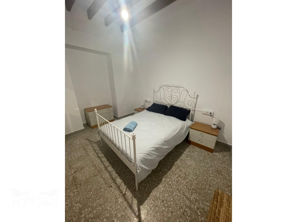 c9ca026e-5dd9-4db4-880c-192b1a00c009