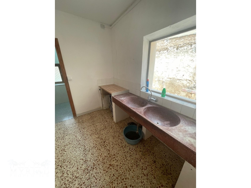 e9cfbc1e-b955-443b-8750-dead77918b2c