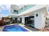 14-43941/6603, 3 Bedroom 3 Bathroom 4. House - Detached Villa in Los Montesinos